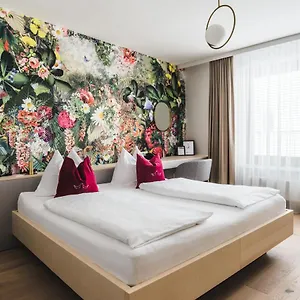 Otel Altstadthotel Weisse Taube, Salzburg